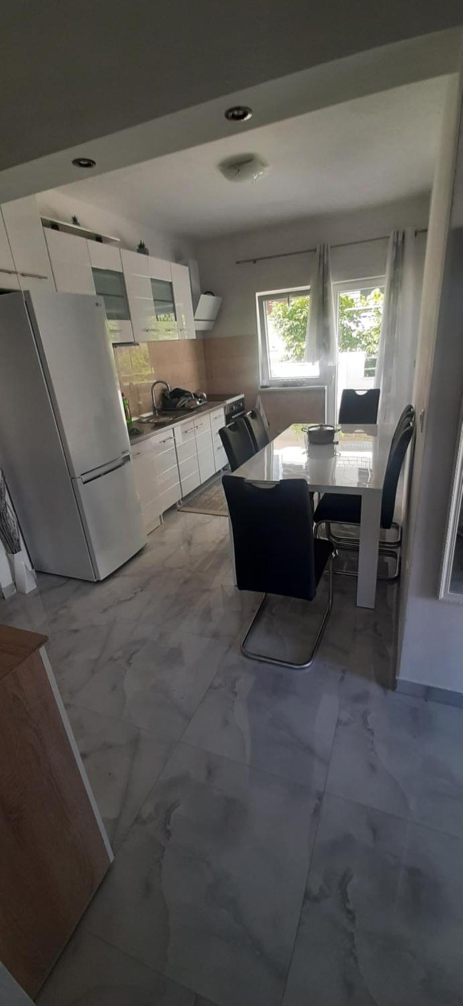 Apartment Biskupovic Dugi Rat Eksteriør bilde